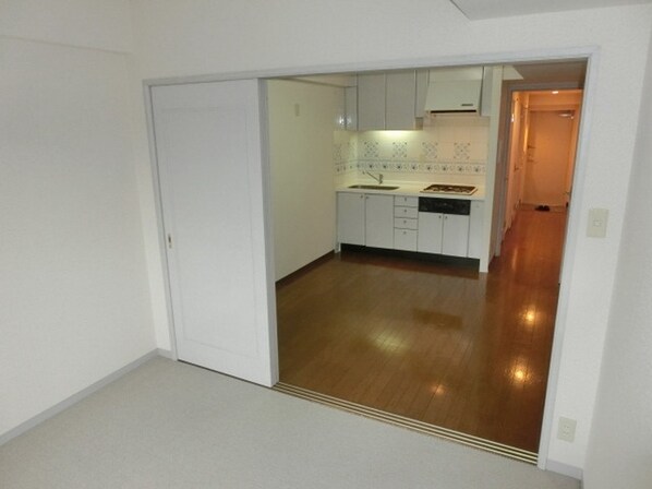 ライオンズヒルズ松戸の物件内観写真